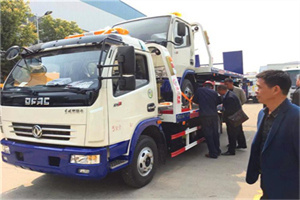 惠南镇汽车道路救援拖车价格